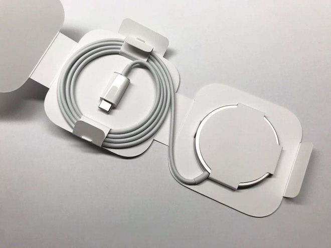 Sạc không dây MagSafe Apple